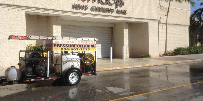 Exterior Commercial Cleaning in Coral Springs, Florida