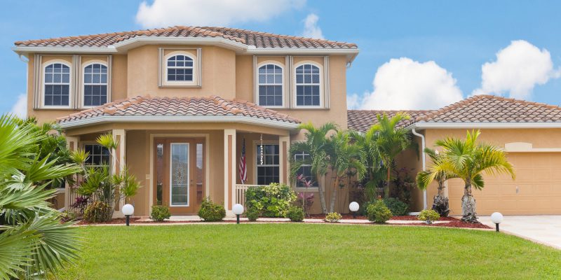 Five Reasons to Invest in Exterior House Cleaning